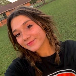 Meet your Posher, Cierra